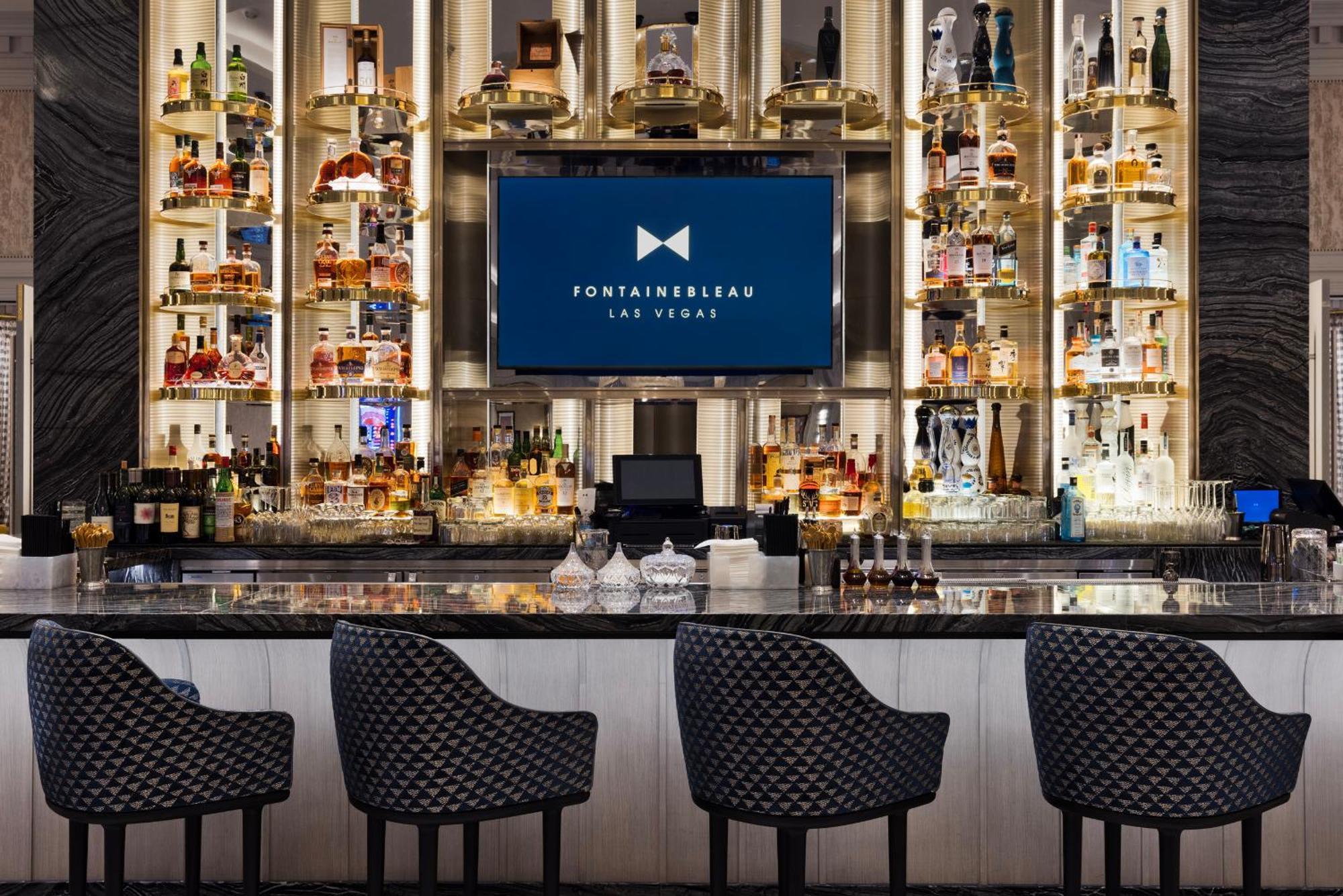 Fontainebleau Лас-Вегас Екстер'єр фото The bar at the Fontainebleau Las Vegas