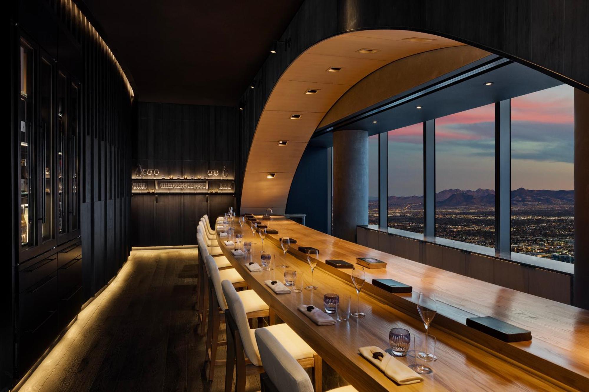 Fontainebleau Лас-Вегас Екстер'єр фото The bar at the 63rd floor