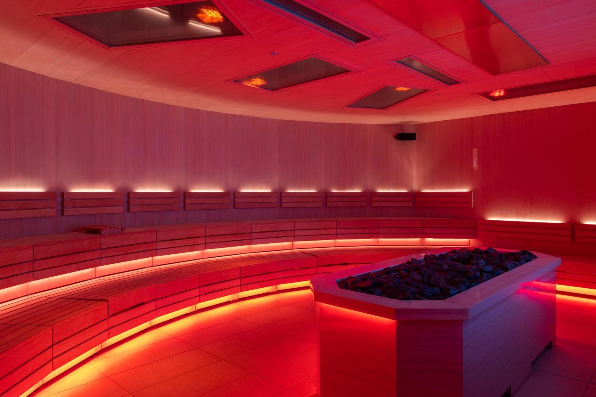 Fontainebleau Лас-Вегас Екстер'єр фото A modern Finnish sauna