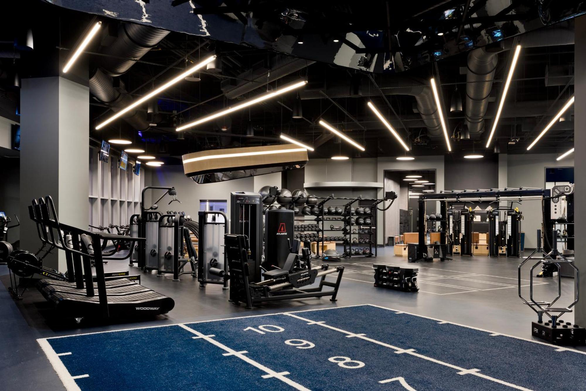 Fontainebleau Лас-Вегас Екстер'єр фото The gym at the 2018 London Marathon